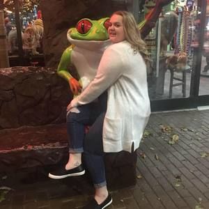 Meet your Posher, Francesca